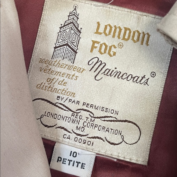 LONDON FOG | Heritage Trench Coat with Zip-Out Liner | Tan | 10 Petite - Picture 5 of 15